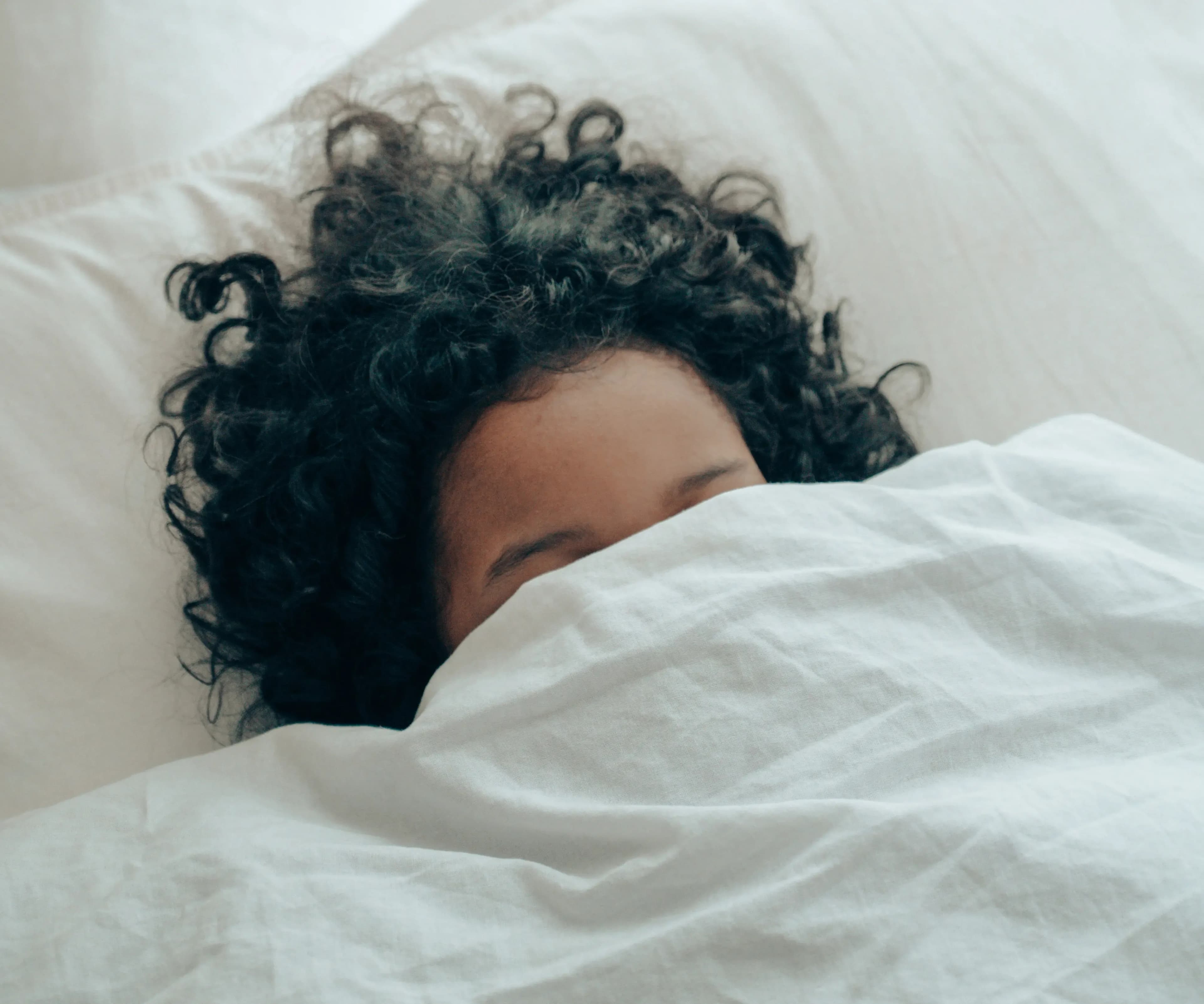 How to effectively manage jet lag after a flight?